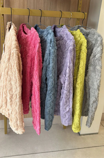 COMBO INVIERNO | Pijama Nube + 3 Pares de Calcetines Térmicos de Regalo